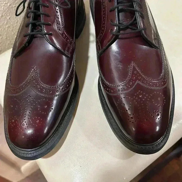 Stuart McGuire Chestnut Oxfords - Picture 3 of 11